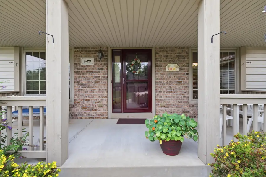 4820 W Alesci Dr, Franklin, WI 53132 - #2