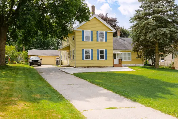 821 Eastern Ave, Plymouth, WI 53073