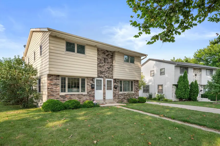 8308 W Crawford Ave, Milwaukee, WI 53220 - #2