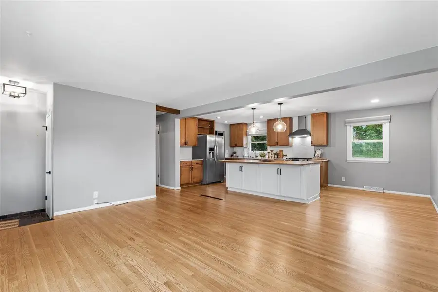 W244N6564 Westchester Dr, Sussex, WI 53089 - #3