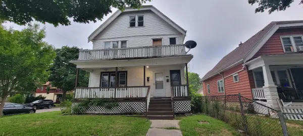 2203 W Melvina St, Milwaukee, WI 53206