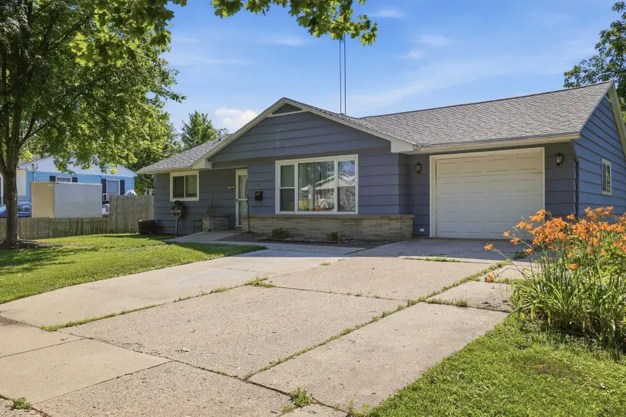 1308 S 9th St, Watertown, WI 53094 - #2