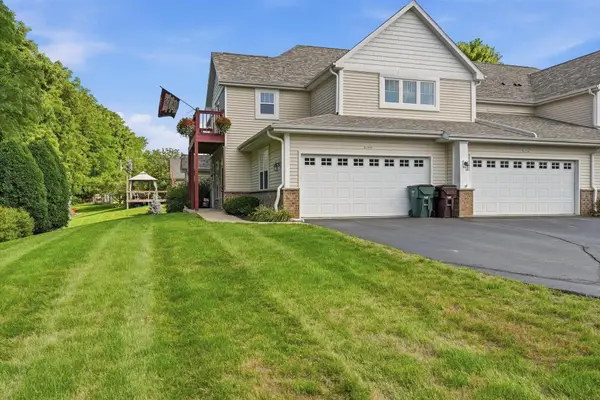 2794 Edwards St, East Troy, WI 53120