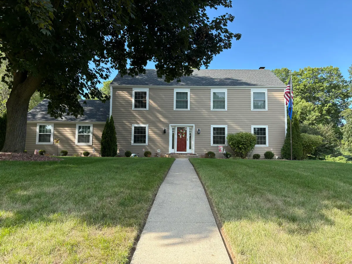 18400 Chevy Chase, Brookfield, WI 53045 - #1