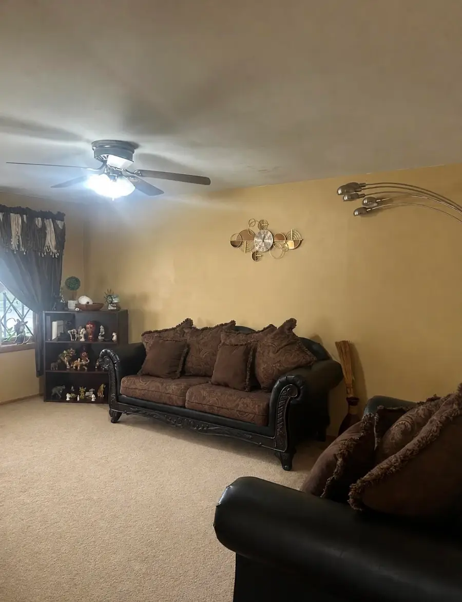 5740 N 98th St, Milwaukee, WI 53225 - #2