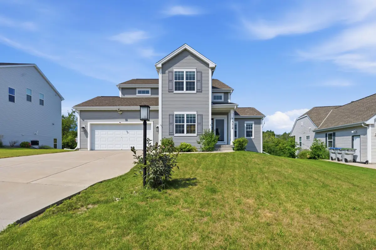 7372 N Cassie Ave, Milwaukee, WI 53224 - #1