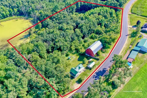 9506 County Road D, Belmont, WI 54909