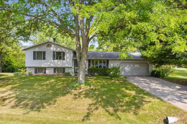 921 Wesley Rd, Oregon, WI 53575