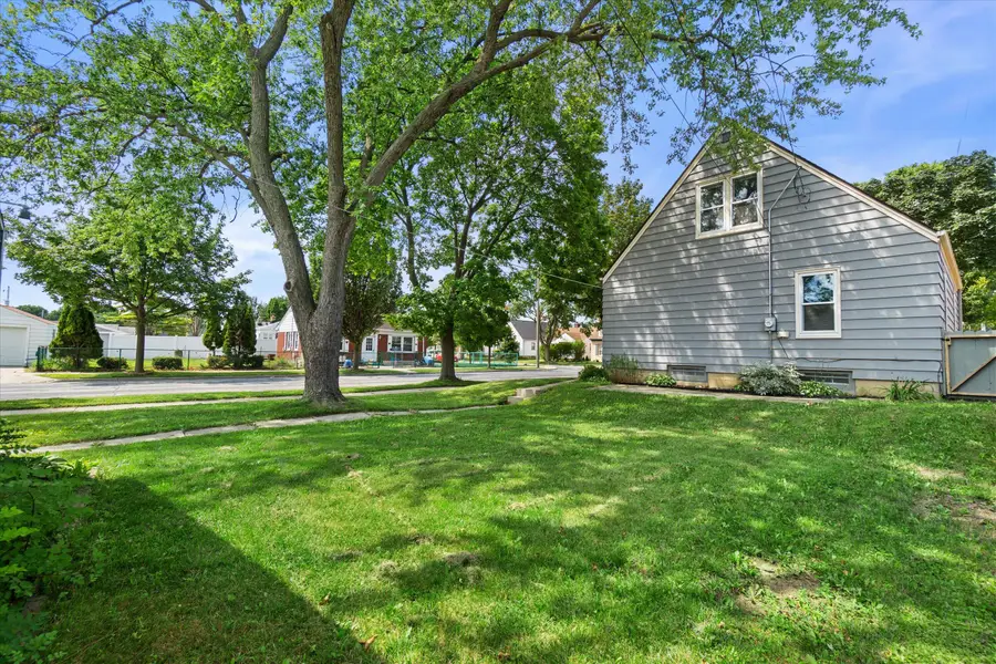 3776 S 19th St, Milwaukee, WI 53221 - #3