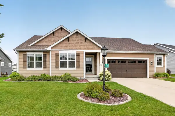 35144 Winnebago Dr, Summit, WI 53066