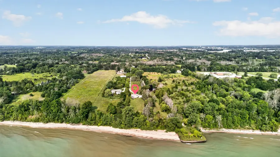 3409 S 10th St, Manitowoc, WI 54220 - #3