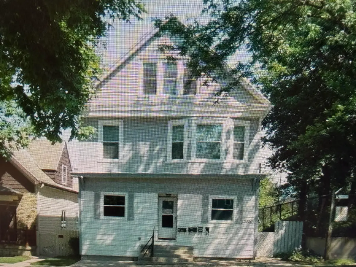 3926 W Clybourn St, Milwaukee, WI 53208 - #1