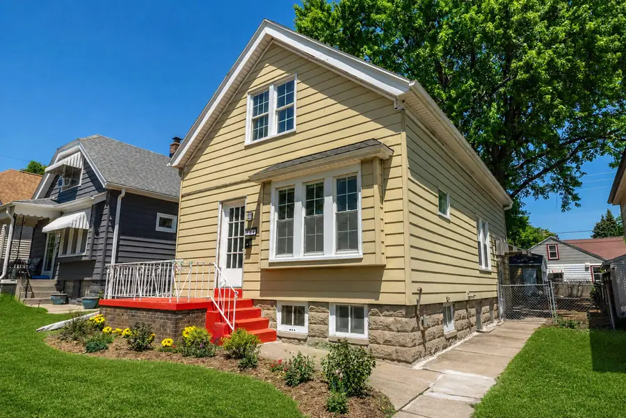 306 W Harrison Ave, Milwaukee, WI 53207 - #2