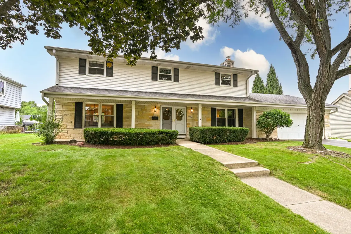 1128 Downing Dr, Waukesha, WI 53186 - #1