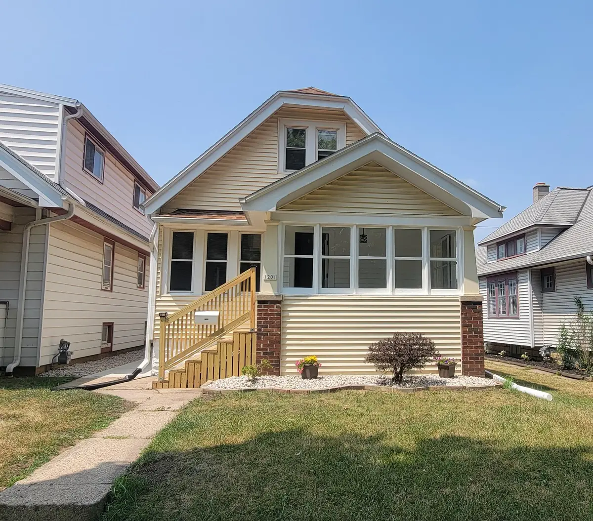 1201 S 75th St, West Allis, WI 53214 - #1