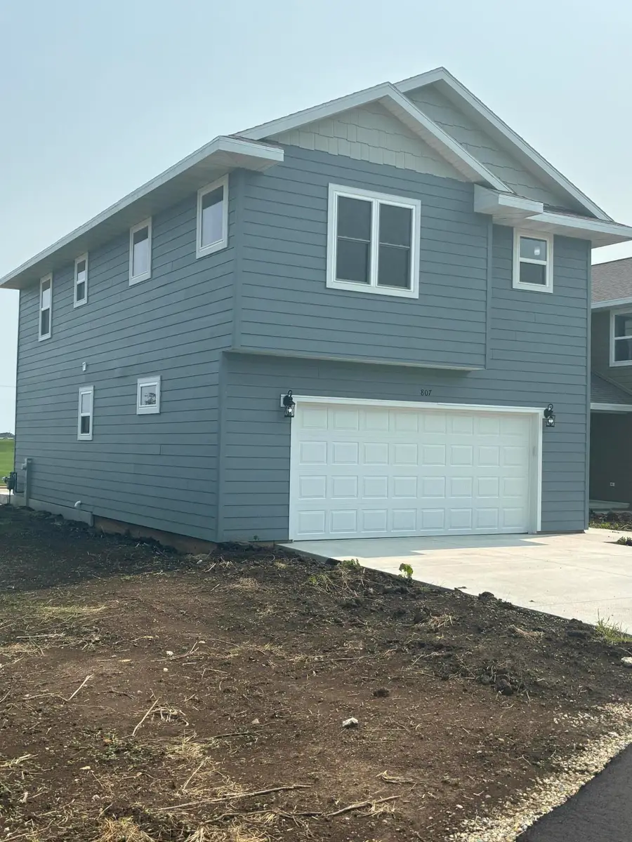 807 Arthur Dr, Milton, WI 53563 - #2