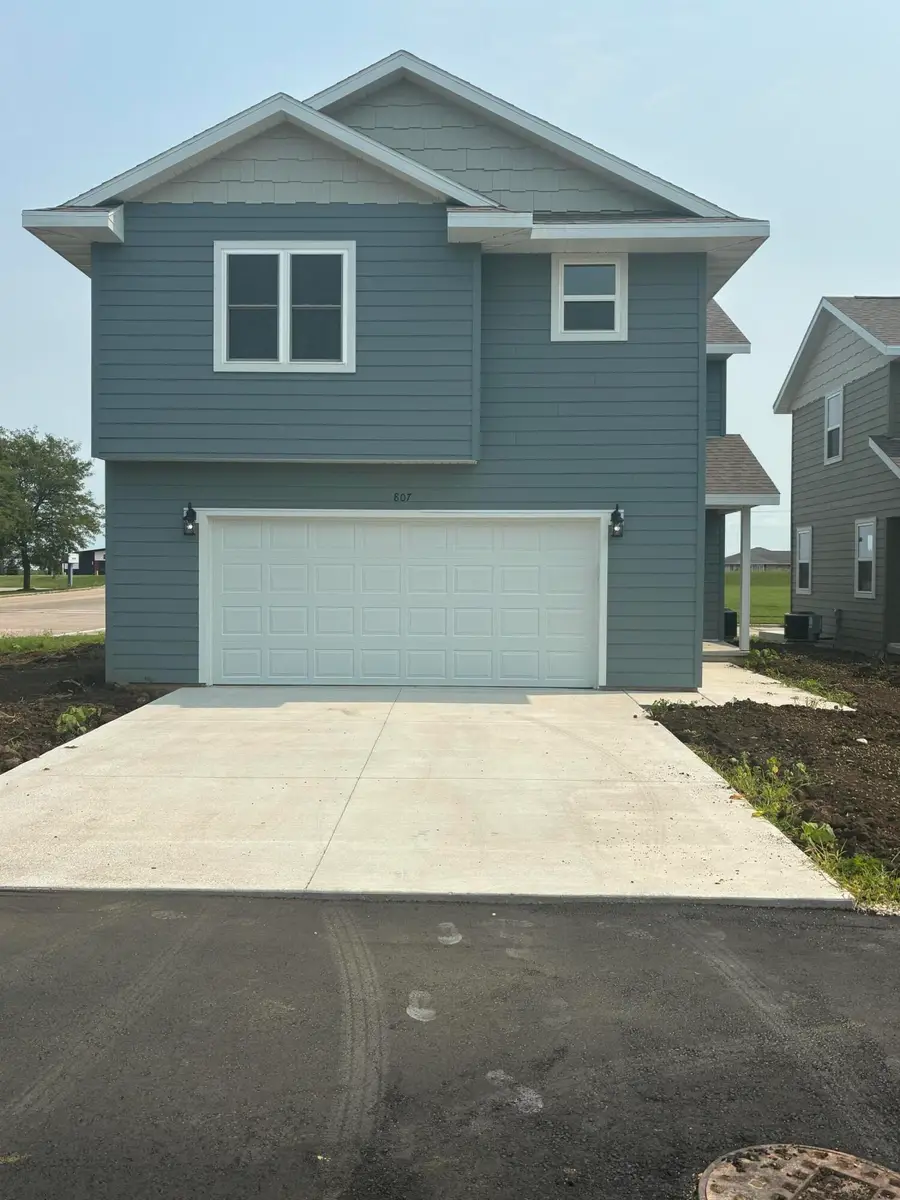 807 Arthur Dr, Milton, WI 53563 - #3