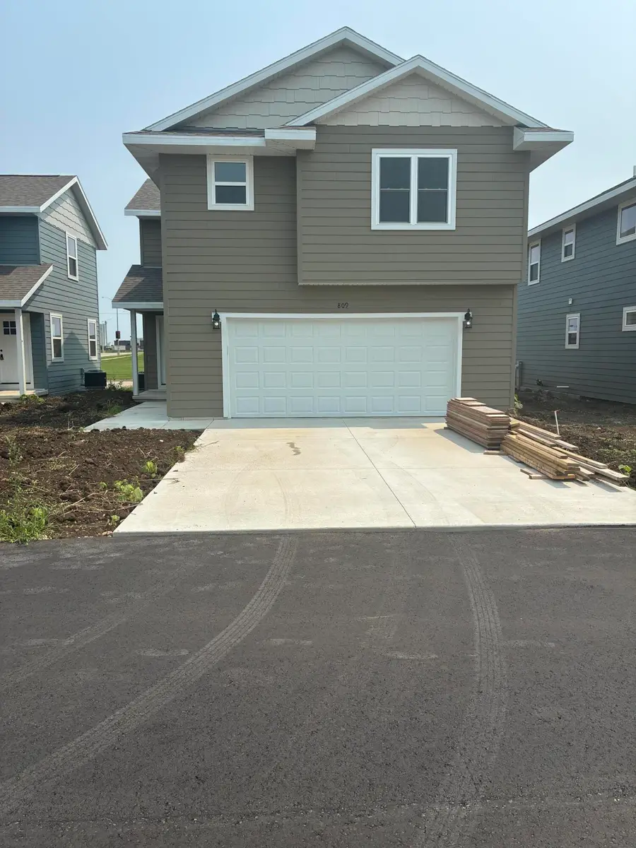 809 Arthur Dr, Milton, WI 53563 - #2