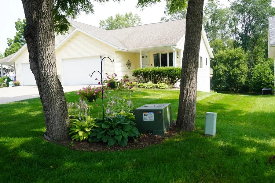 W7824 Maple Dr, Onalaska, WI 54650 - #2