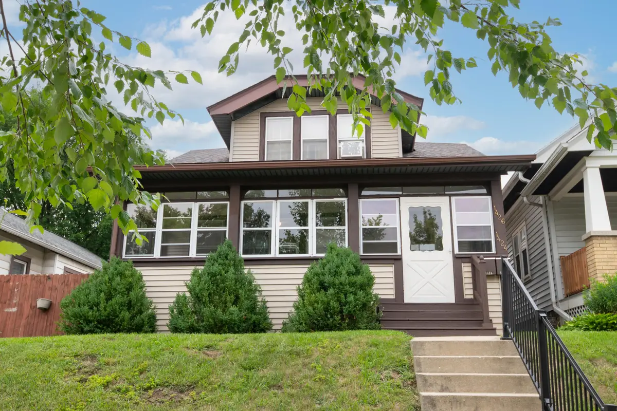 1424 S 57th St, West Allis, WI 53214 - #1