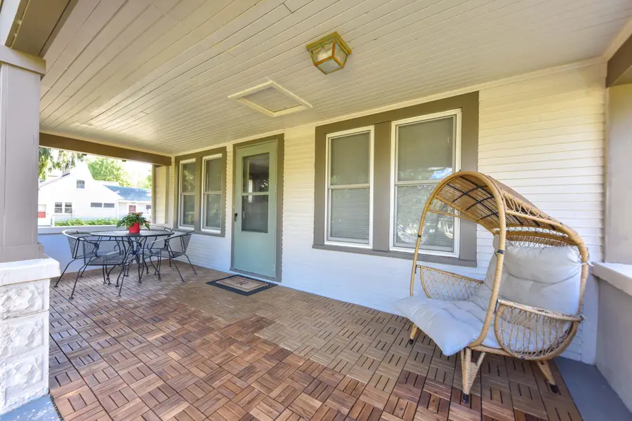 W161N9057 Hayes Ave, Menomonee Falls, WI 53051 - #3