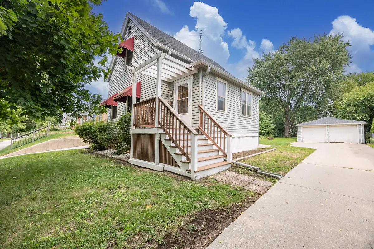 130 N 60th St, Milwaukee, WI 53213 - #1