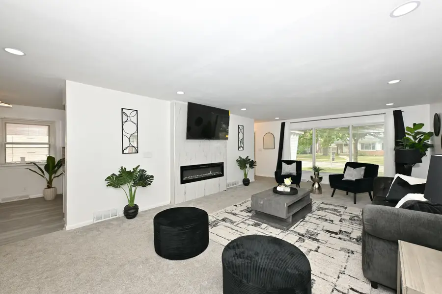 3950 N 58th St, Milwaukee, WI 53216 - #3