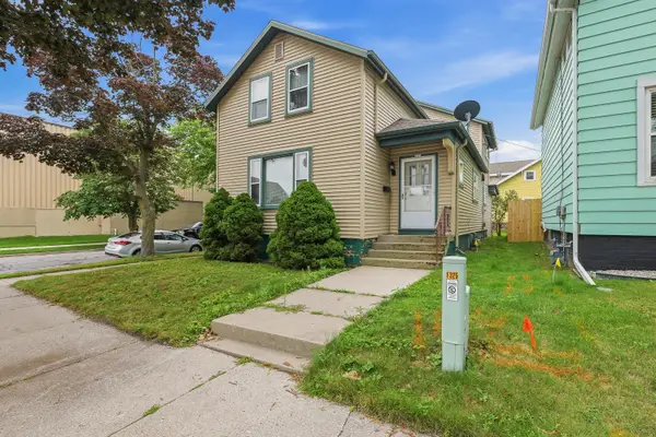 321 Washington Ct, Sheboygan, WI 53081