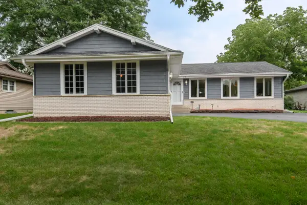 1815 Haymarket Rd, Waukesha, WI 53189