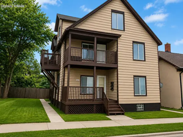 1027 Albert St, Racine, WI 53404