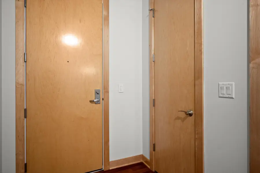 239 E Chicago St, Milwaukee, WI 53202 - #3