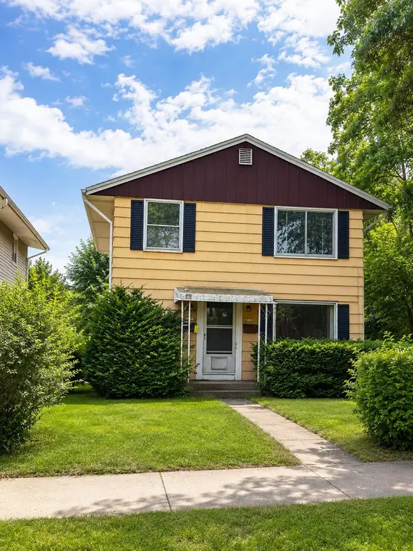 6709 W Carmen Ave, Milwaukee, WI 53218