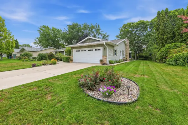 452 Willsher Dr, Fond Du Lac, WI 54935