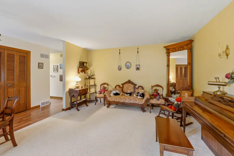 452 Willsher Dr, Fond Du Lac, WI 54935 - #2