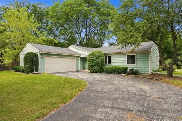 2234 Yvonne St, Waukesha, WI 53188