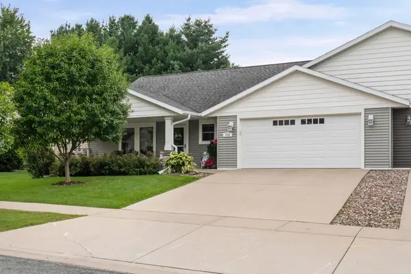 264 Crestwood Ln, Onalaska, WI 54650