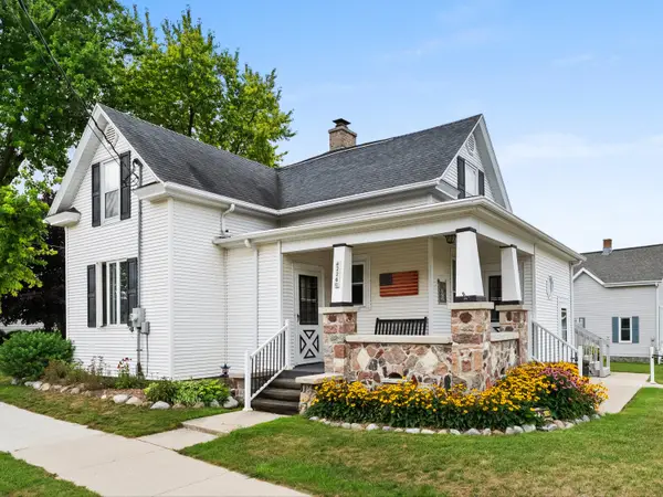 226 S Liberty St, Valders, WI 54245