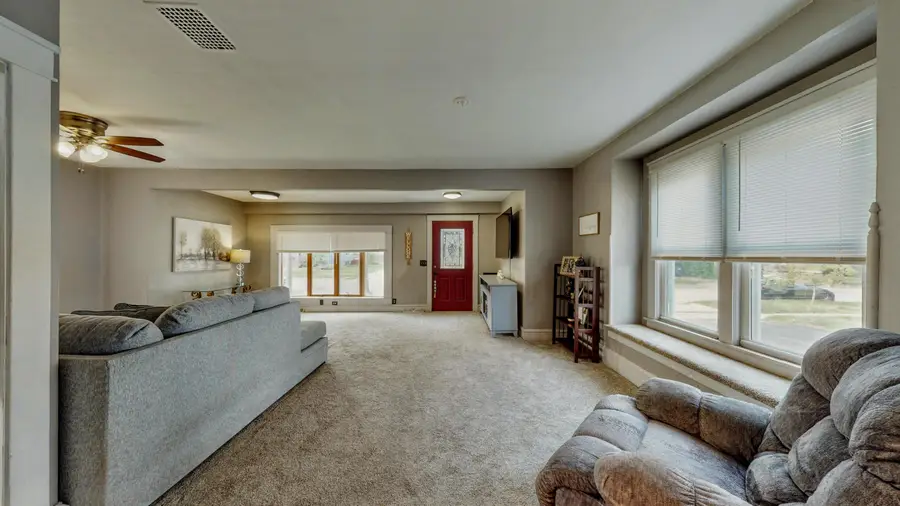 713 Charles St, Fort Atkinson, WI 53538 - #2