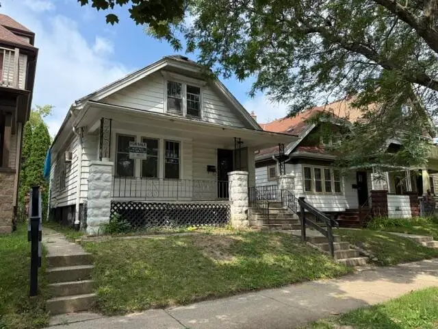 3223 N 40th St, Milwaukee, WI 53216 - #1