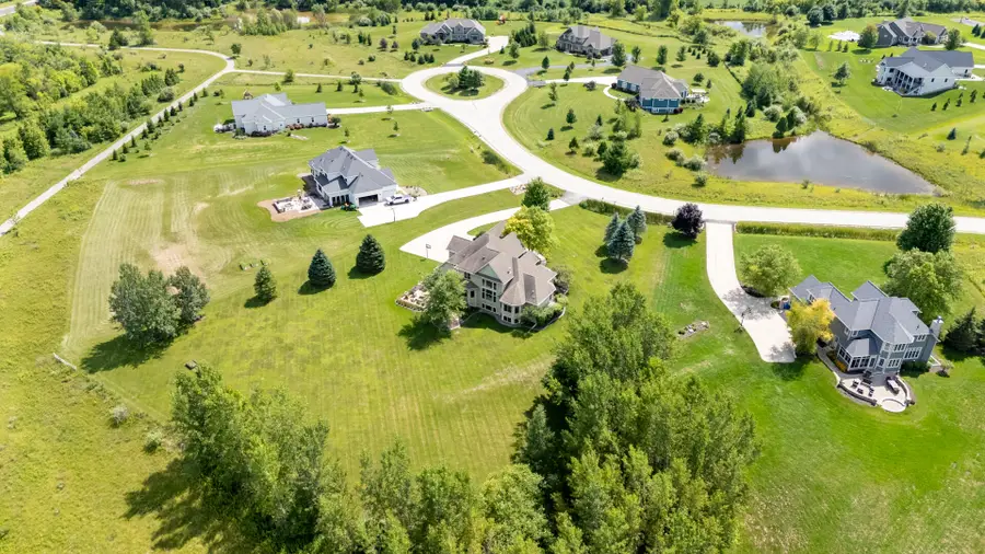 1960 Trillium Trl, Cedarburg, WI 53024 - #2