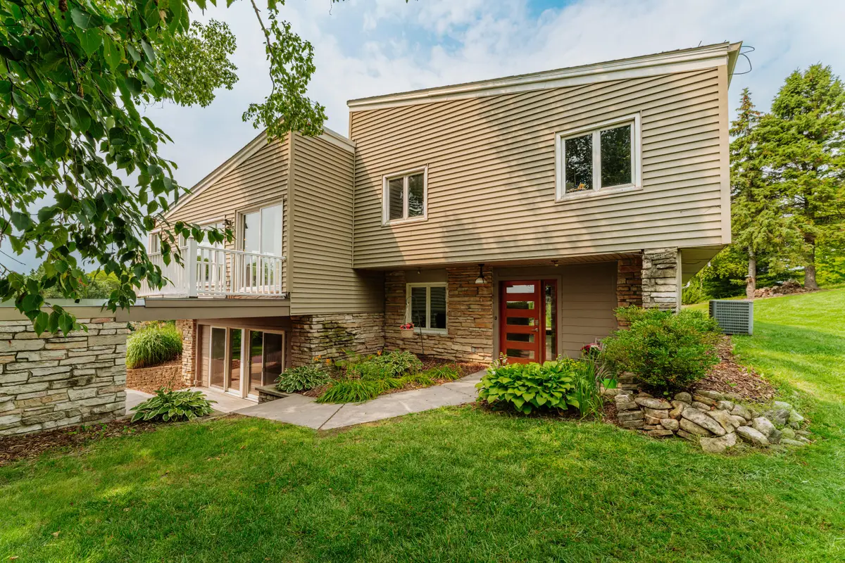 N57W26416 Mountain Meadows Dr, Lisbon, WI 53089 - #1