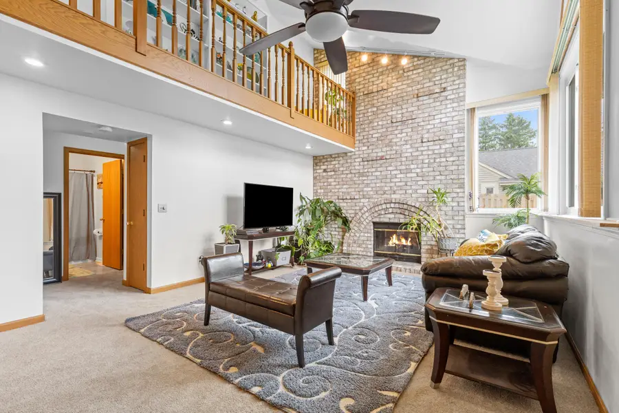 9201 W County Line Rd, Milwaukee, WI 53224 - #3