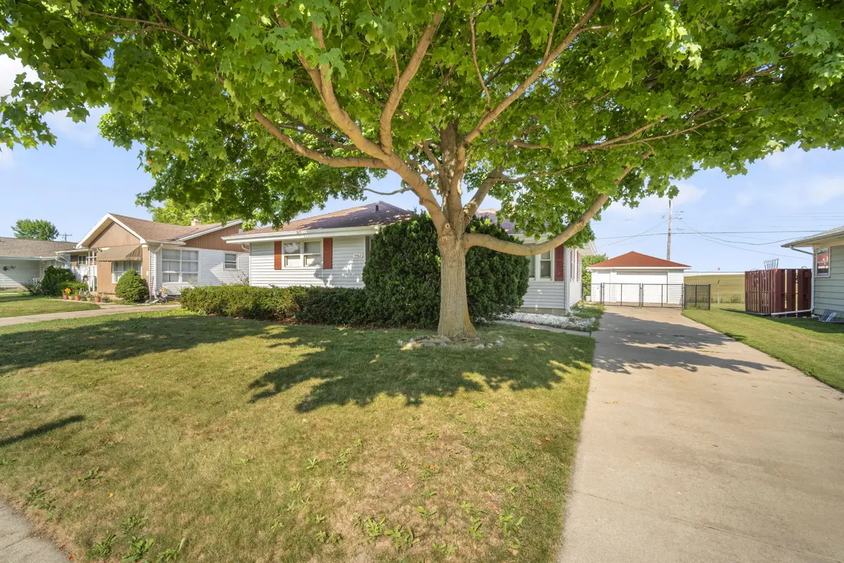 5462 N 103rd St, Milwaukee, WI 53225 - #1