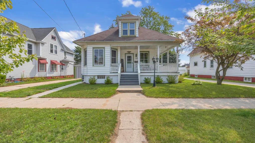 2313 Washington St, Two Rivers, WI 54241 - #1