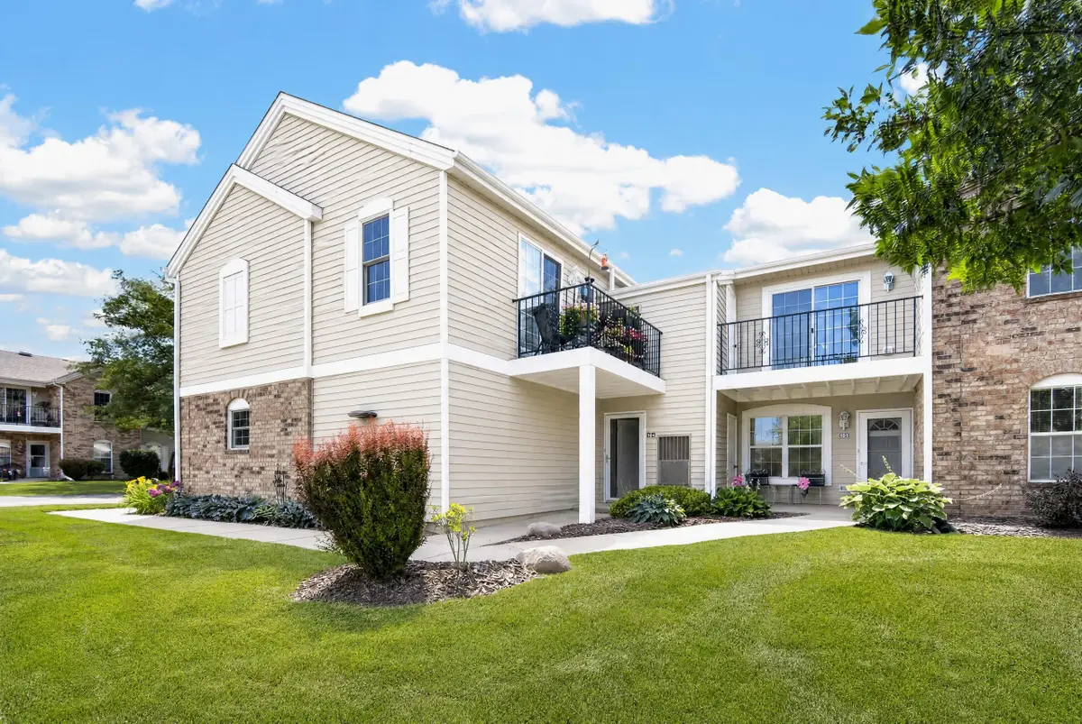 1236 N Sunnyslope Dr, Mount Pleasant, WI 53406 - #1