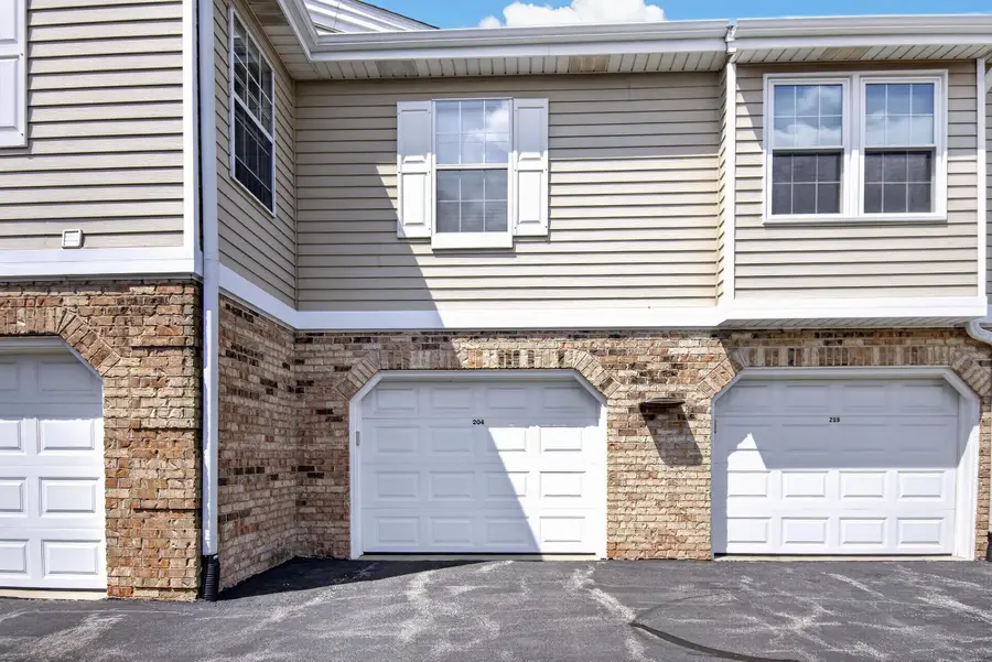 1236 N Sunnyslope Dr, Mount Pleasant, WI 53406 - #2
