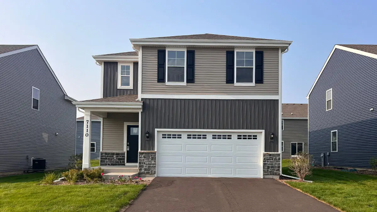 7110 Fair Oaks Rd, Mount Pleasant, WI 53403 - #1