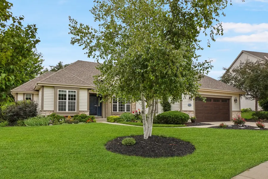 122 Howell Ave, Waukesha, WI 53188 - #3