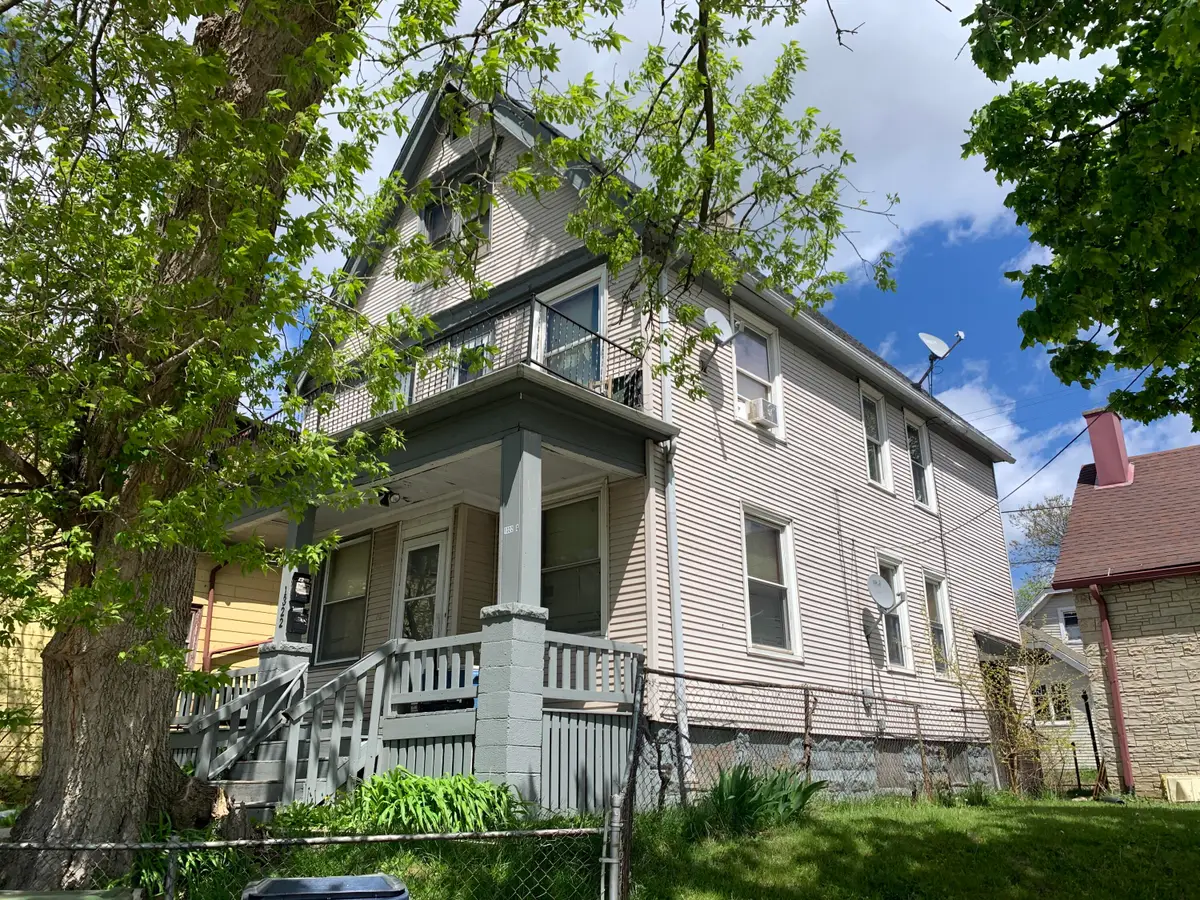 1322 W Hopkins St, Milwaukee, WI 53206 - #1