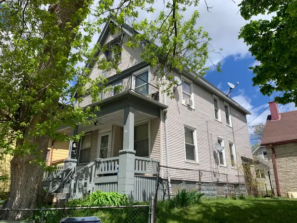 1322 W Hopkins St, Milwaukee, WI 53206